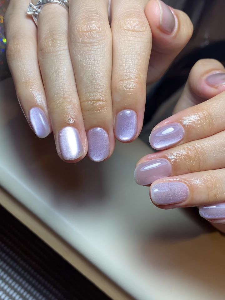 Gel lilac berkilau mutiara